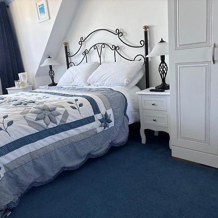Bonjour Guest House Braye Екстер'єр фото
